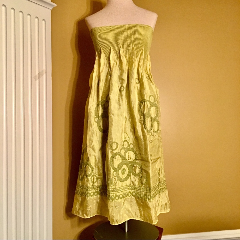 LAPIS SIMPLY ELEGANT STRAPLESS SUNDRESS